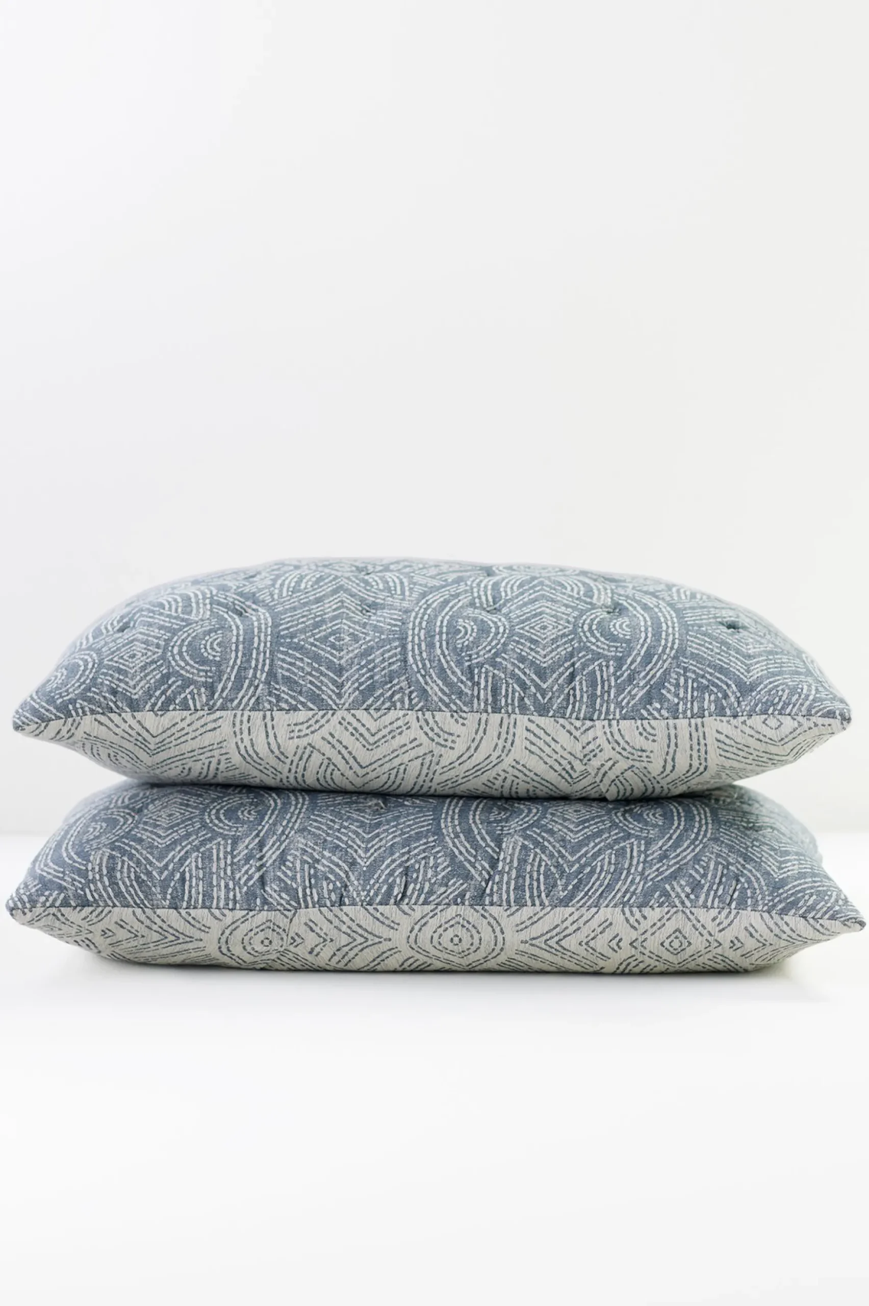 Cordova Reversible Jacquard Sham