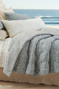 Cordova Reversible Jacquard Comforter
