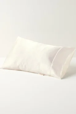 Dreamy Silk Pillowcase