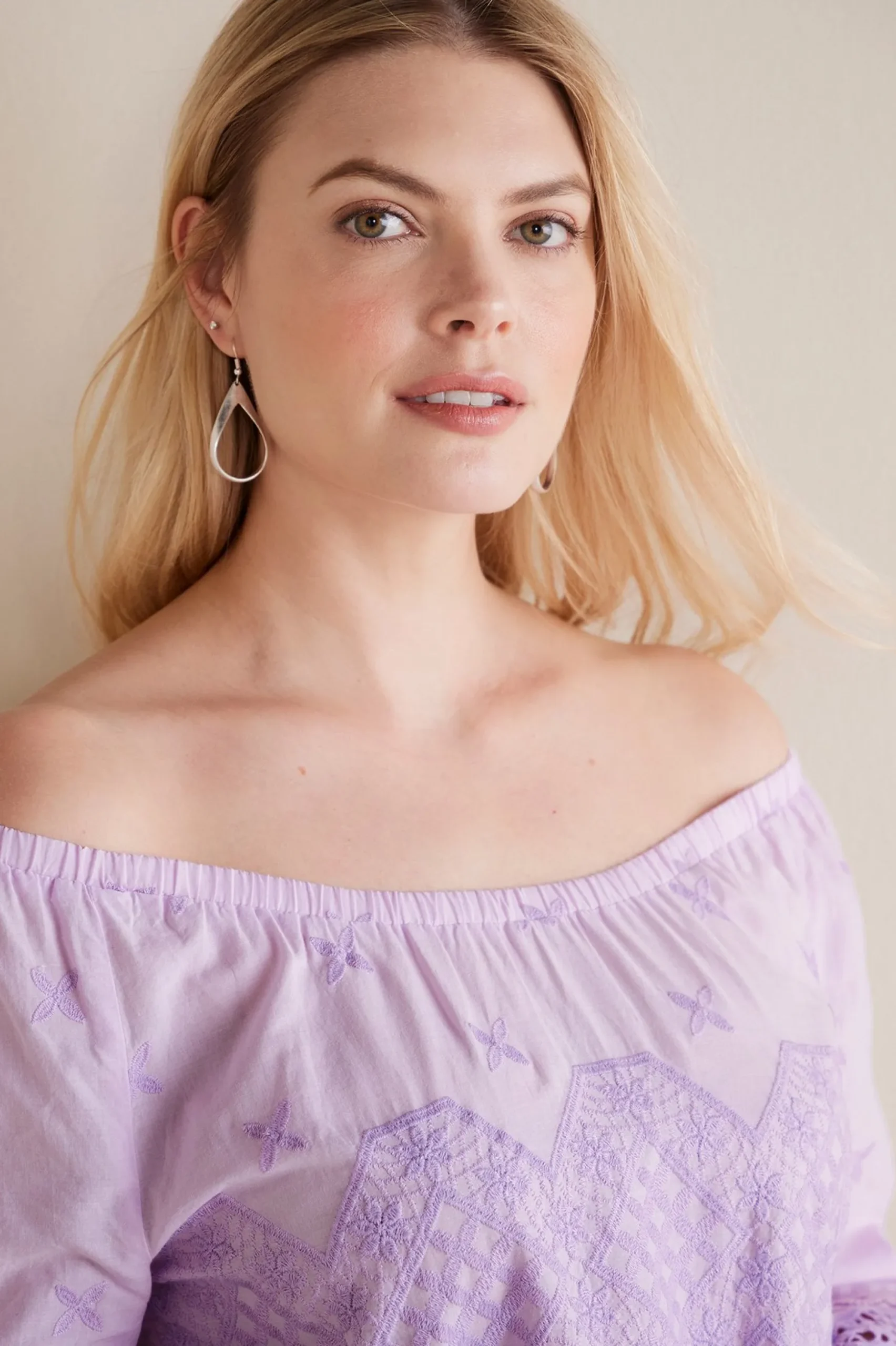 Petites Pilar Off the Shoulder Top